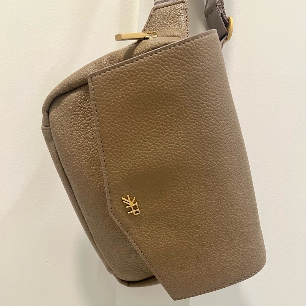 Freshly Picked Tan Baby Bag - Picture 8 of 11